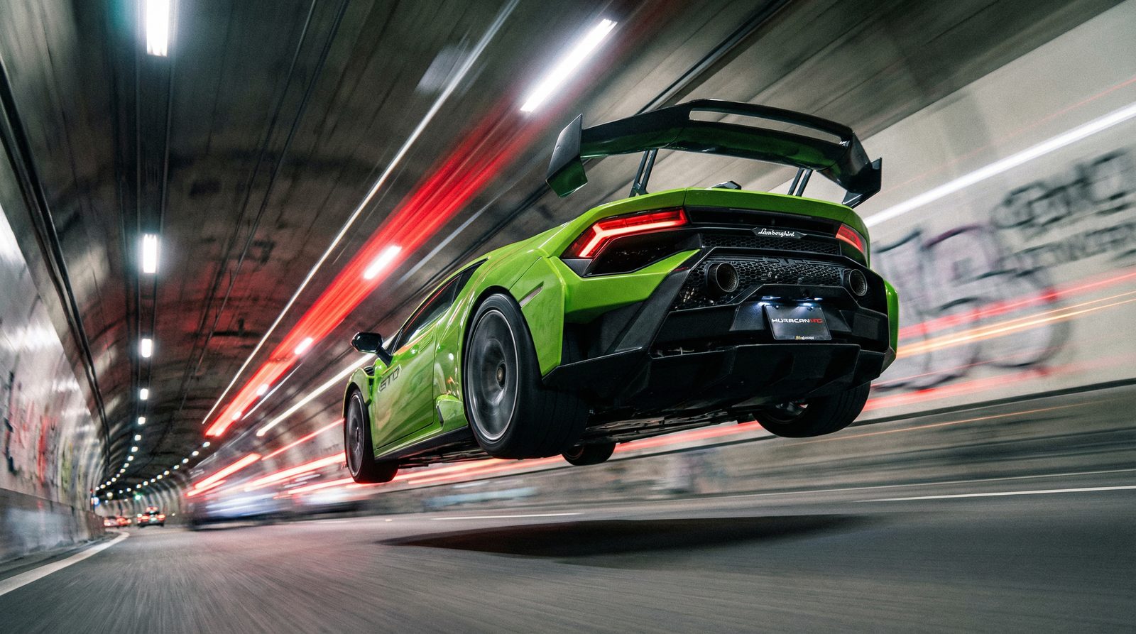 蜜桃传媒兰博基尼隧道视频